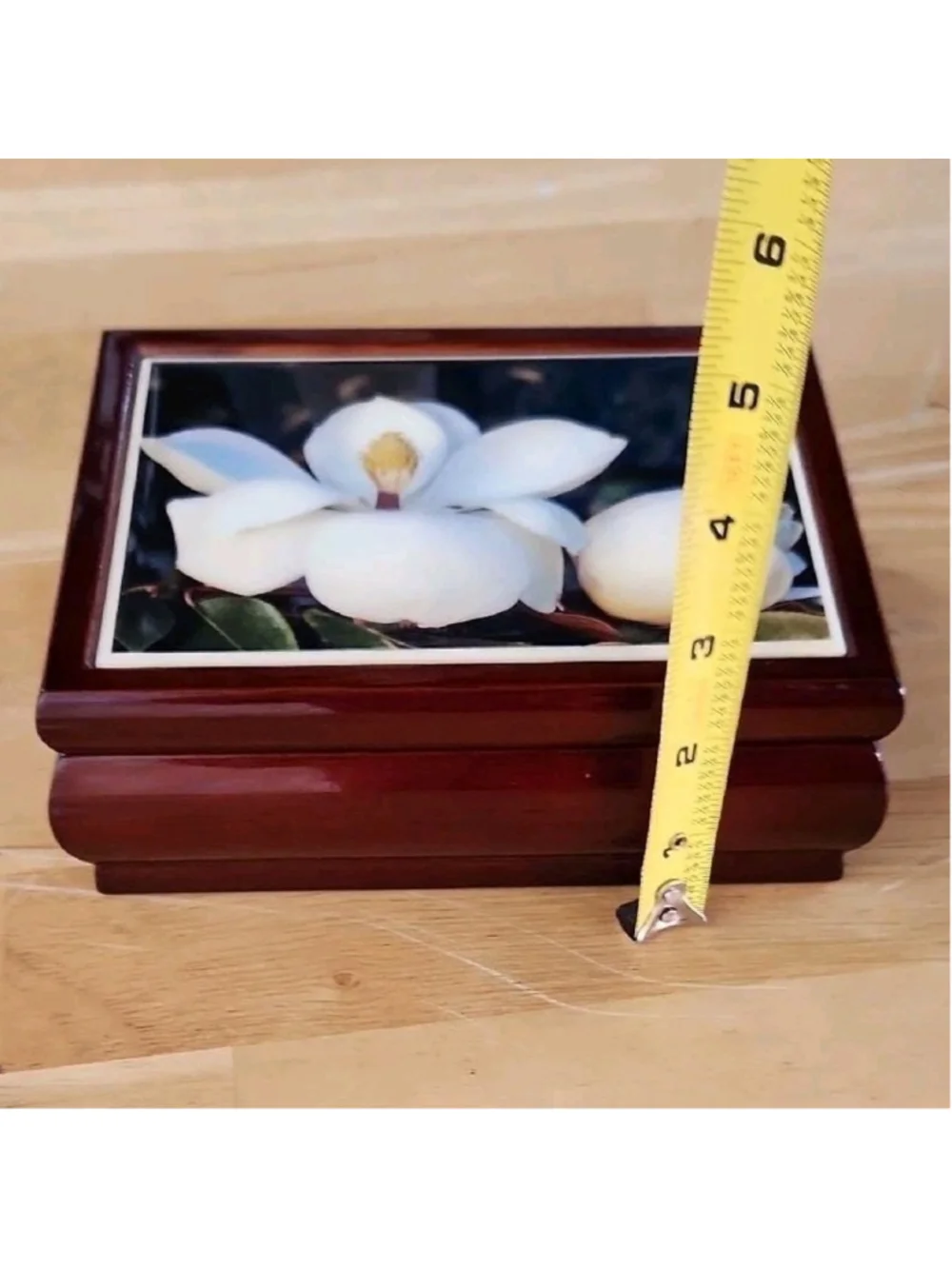 Vintage Elegant Musical Wooden Jewelry Box with Floral Design